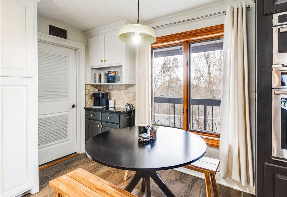 Villa Lux Retro Getaway W/ Ober & Smoky Mtn Views! Gatlinburg Exterior foto