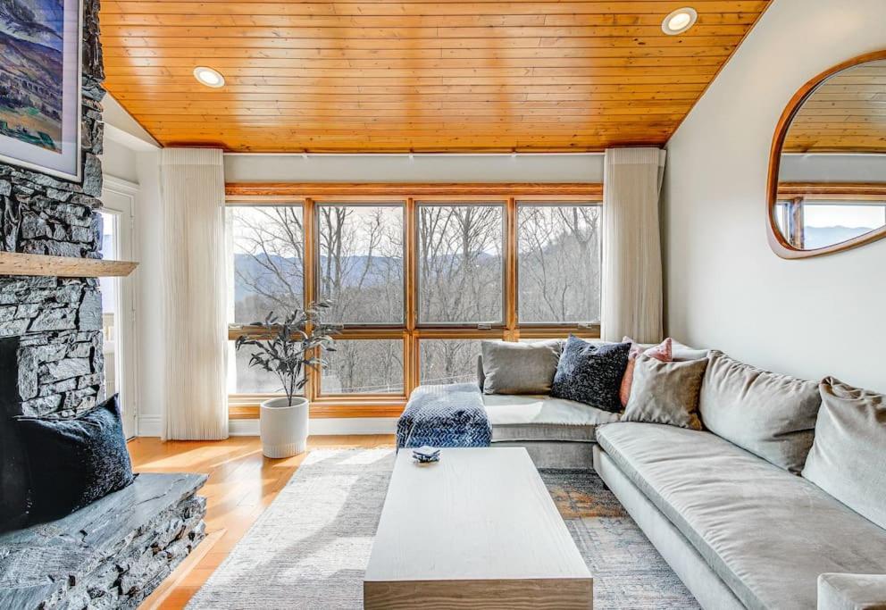 Villa Lux Retro Getaway W/ Ober & Smoky Mtn Views! Gatlinburg Exterior foto