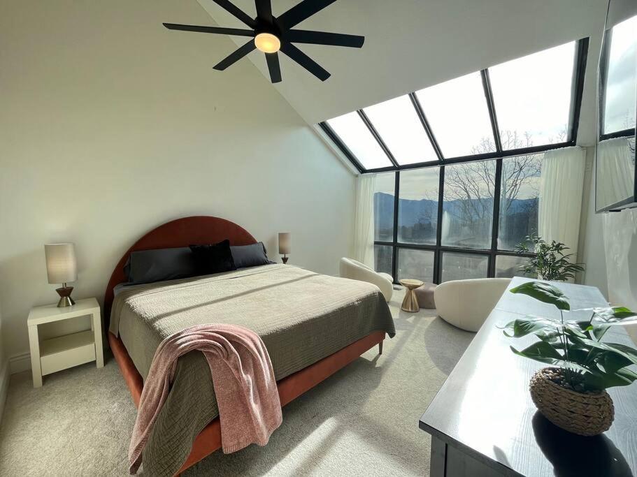 Villa Lux Retro Getaway W/ Ober & Smoky Mtn Views! Gatlinburg Exterior foto