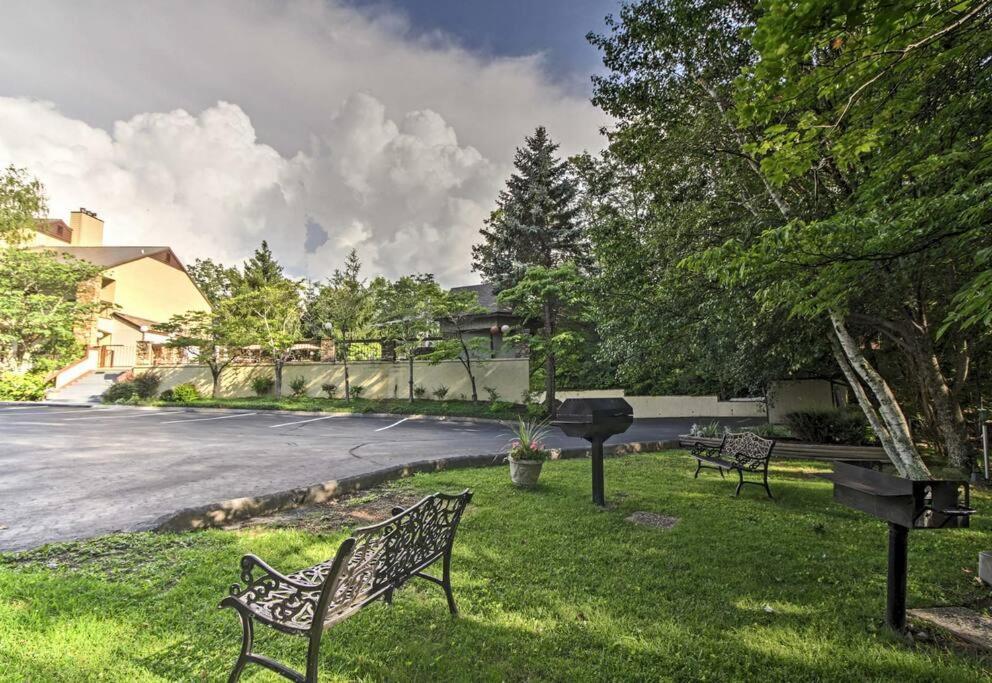 Villa Lux Retro Getaway W/ Ober & Smoky Mtn Views! Gatlinburg Exterior foto