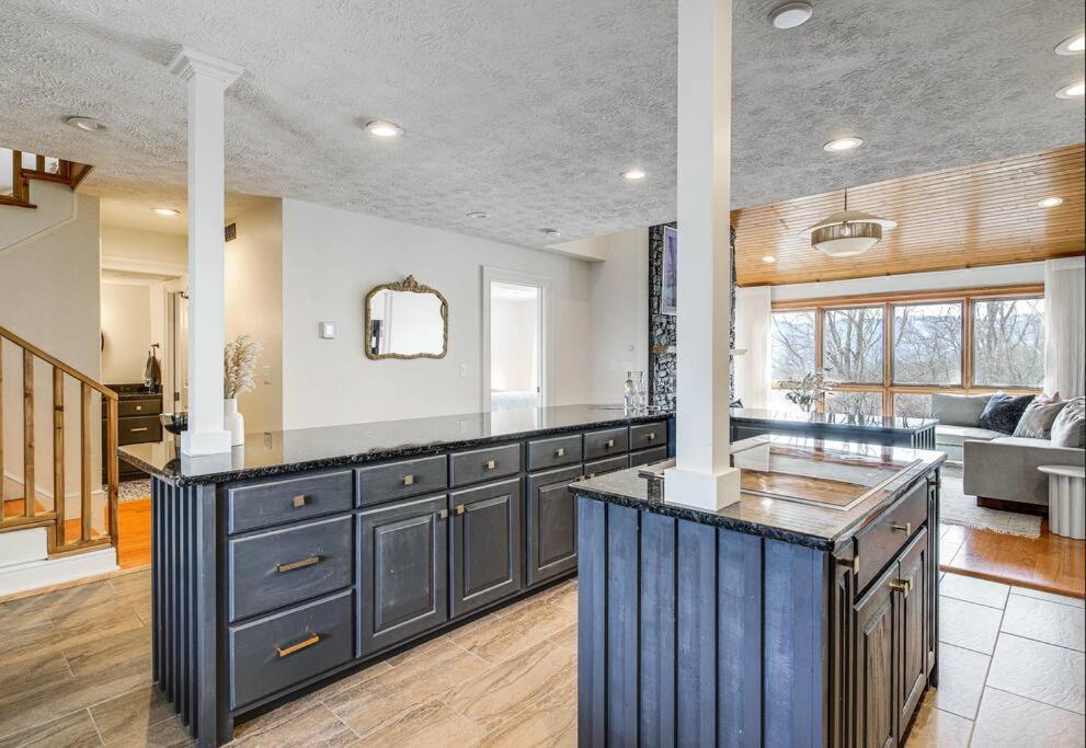 Villa Lux Retro Getaway W/ Ober & Smoky Mtn Views! Gatlinburg Exterior foto