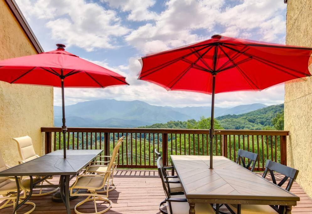 Villa Lux Retro Getaway W/ Ober & Smoky Mtn Views! Gatlinburg Exterior foto